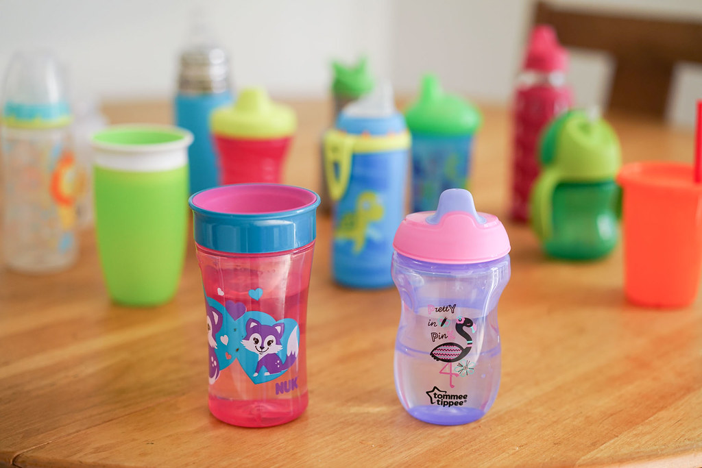picture of a variety of sippy cups